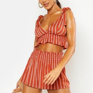 Boohoo crop top and matching shorts size 2